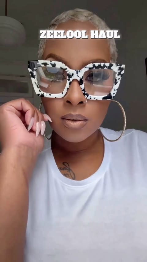 Instagram post by @dhbeautyful for Zeelool. Caption reads: These ZEELOOL frames are giving confidence with a....