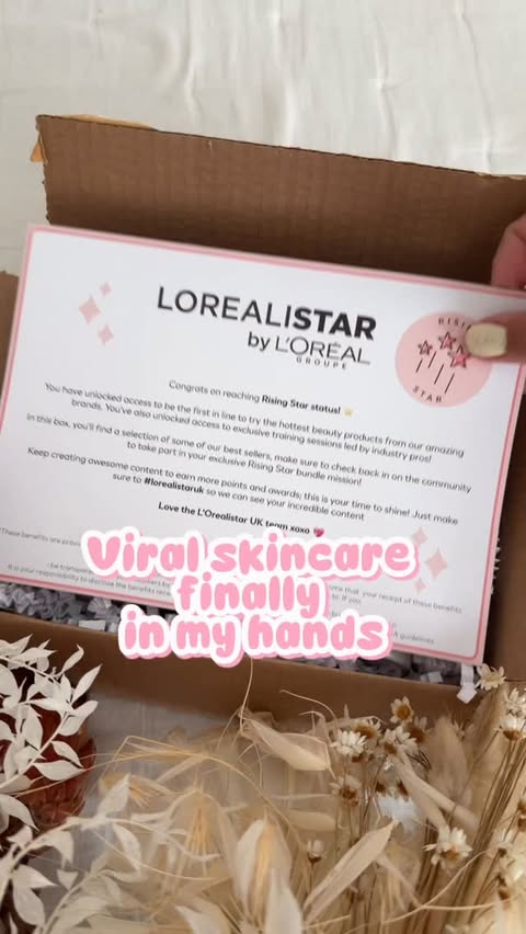 Instagram post by @vaidellia for CeraVe. Caption reads: [...] these unreal goodies that arrived 🤩 💧....