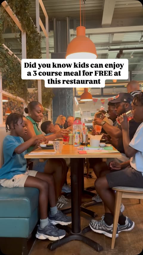 Instagram post by @meetthesonsfamily for PizzaExpress. Caption reads: [...] Chic that Holiday Hero’s is back....