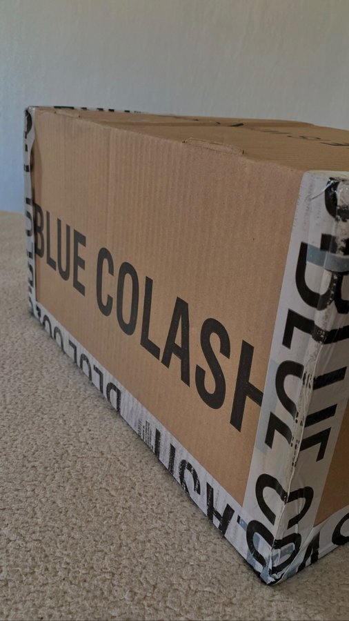 Instagram post by @mardelat_ for BLUECOLASH.COM. Caption reads: Inspo outfits ft. @bluecolash....