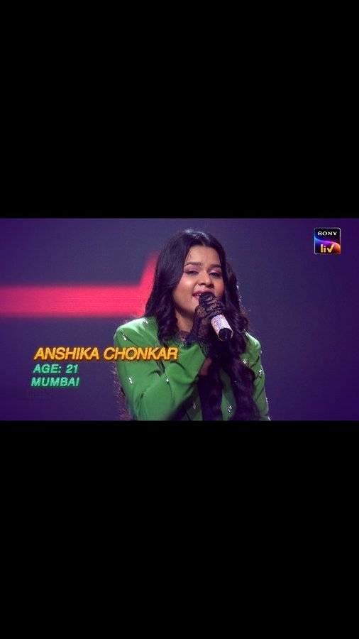 Instagram post by @official_anshika_c for Sony LIV. Caption reads: Lights, glam, and pure 90s magic! ✨

Urmila....