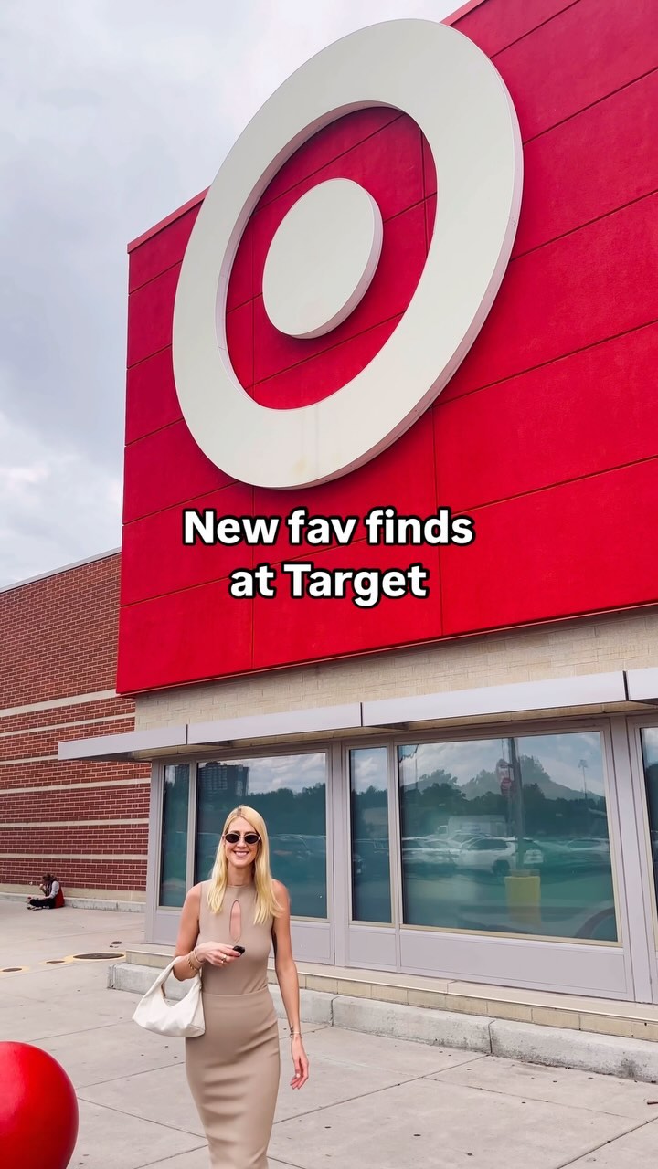 Instagram post by @realfoodology for Lumineux by Oral Essentials. Caption reads: @lumineuxhealth whitening strips 🦷 are enamel....