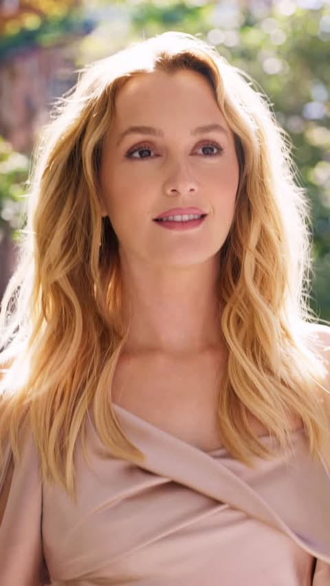 Instagram post by @itsmeleighton for Elizabeth Arden. Caption reads: [...] so excited to be the face of....