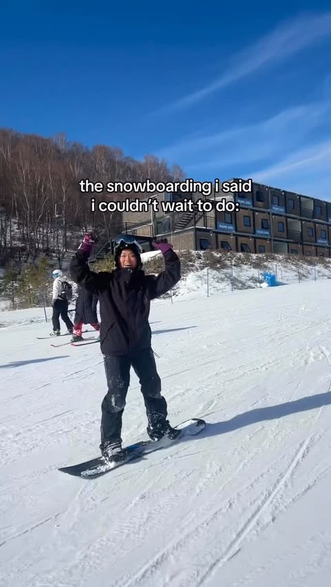 Instagram post by @w1nnerae for Shopee. Caption reads: [...] come 🙏🏻

at least i’m warm with my jacket....