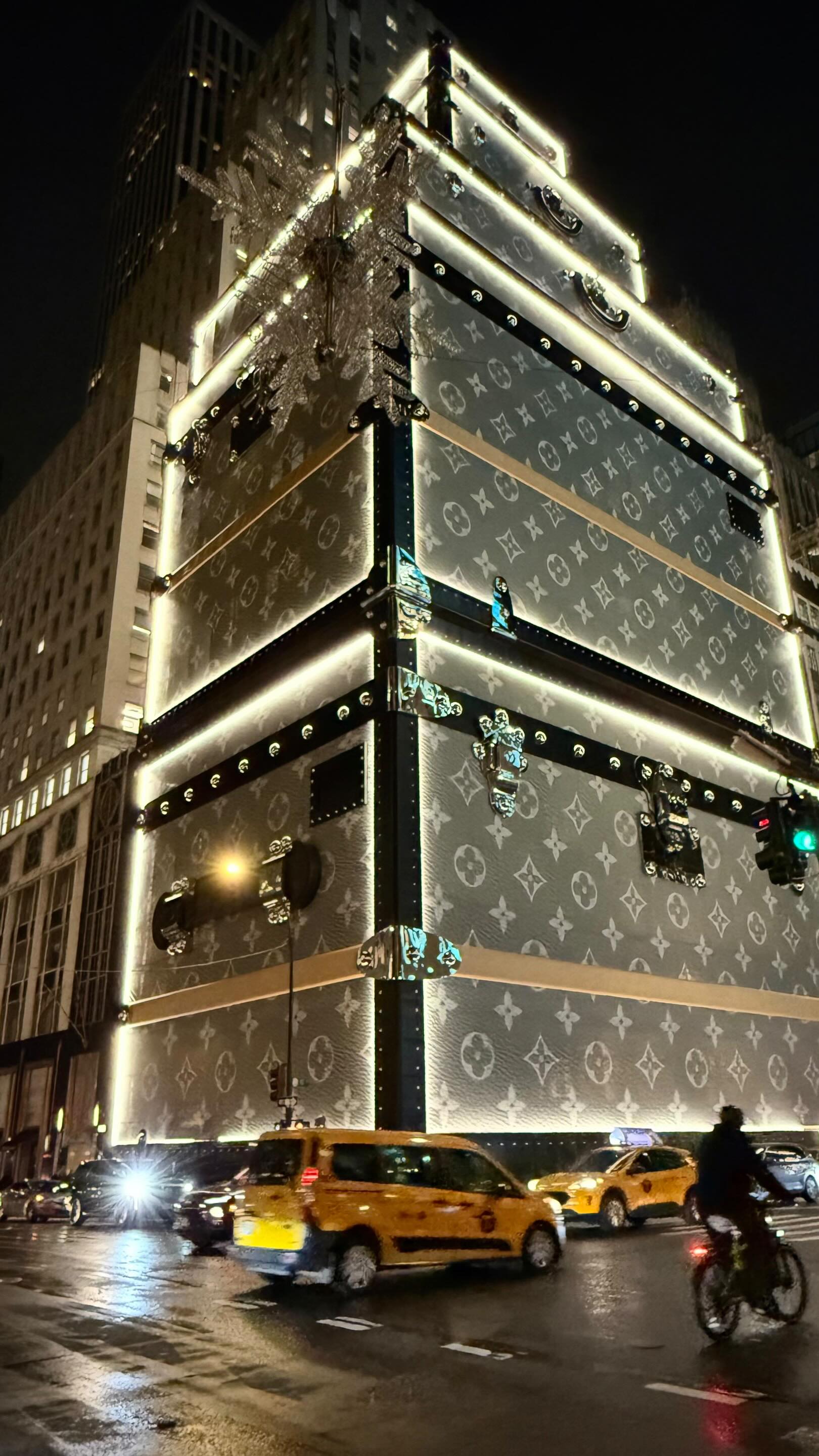 Instagram post by @kelawalker for VITALY. Caption reads: Late per usual but I don’t go to start the party, ....