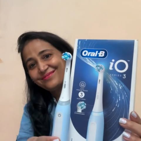 Instagram post by @manisha.khanna.1276 for Oral-B. Caption reads: Oral B io3

#OralB
 #ad

@oralbindia.