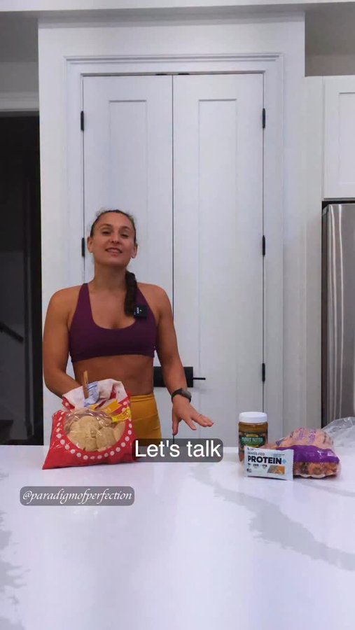 Instagram post by @paradigmofperfection for Transparent Labs. Caption reads: What’s your go-to happy food? | ad

My....