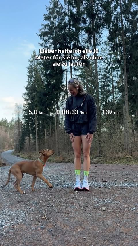 Instagram post by @fitmitdebbs for WHOOP. Caption reads: [...] jetzt seit 457 Tagen mit @whoop mein....