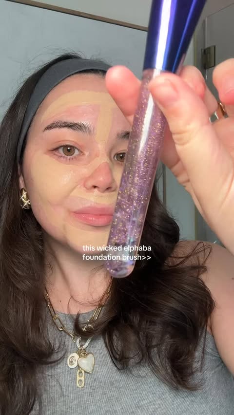 Instagram post by @jennifernoelle88 for IT Cosmetics. Caption reads: so pretty & so good @itcosmetics.