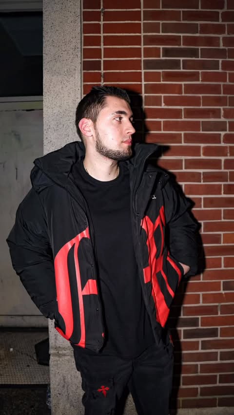 Instagram post by @vasjanzisi for boohooMAN. Caption reads: NEW SEASON CHECK OUT @boohoomanofficial 🤩....