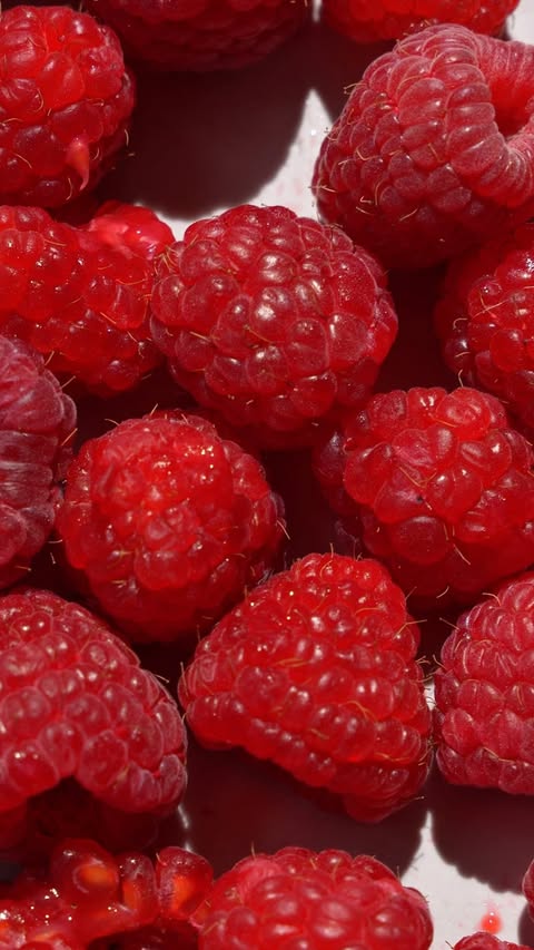 Instagram post by @beaparozzi for Guerlain. Caption reads: kisskiss @guerlain 🍇🍓 #KissKiss....