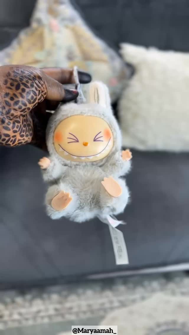 Instagram post by @maryaaamah_ for Temu. Caption reads: [...] you know it is available on Temu @shoptemu ?....