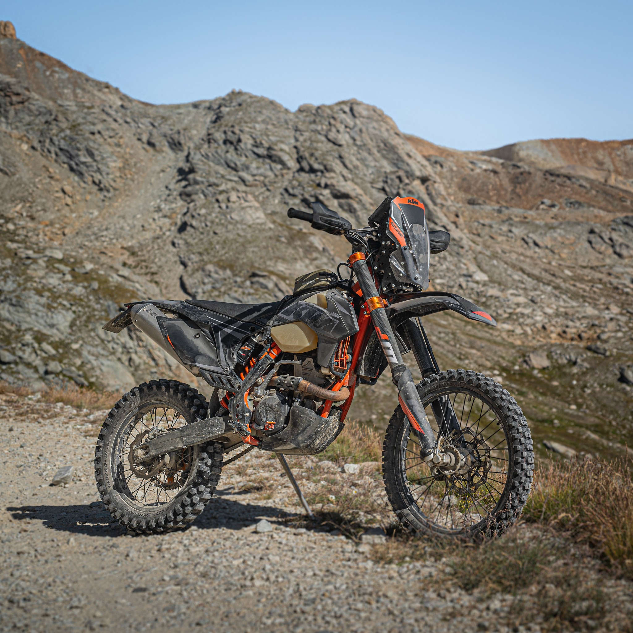 Instagram post by @marcel.lestrade for Mosko Moto. Caption reads: [...] #revitadventure #revitriders #moskomoto.
