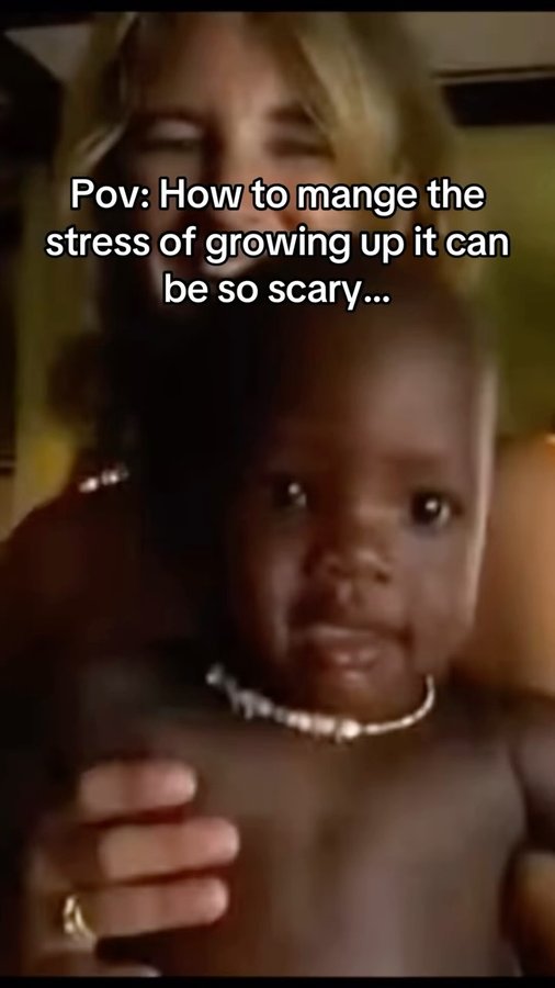 Instagram post by @tende.amery for Moshi Kids. Caption reads: [...] for 70% off #sahm #moshipartner....