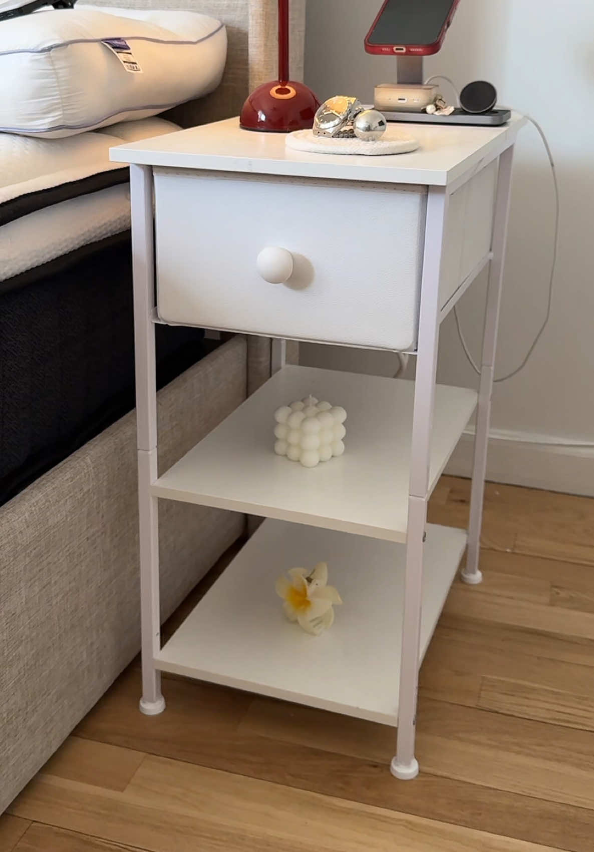 TikTok post by @leila_ugc3 for Sweetcrispy S. Caption reads: [...] , shelves and power outlets ! @Sweetcrispy S....