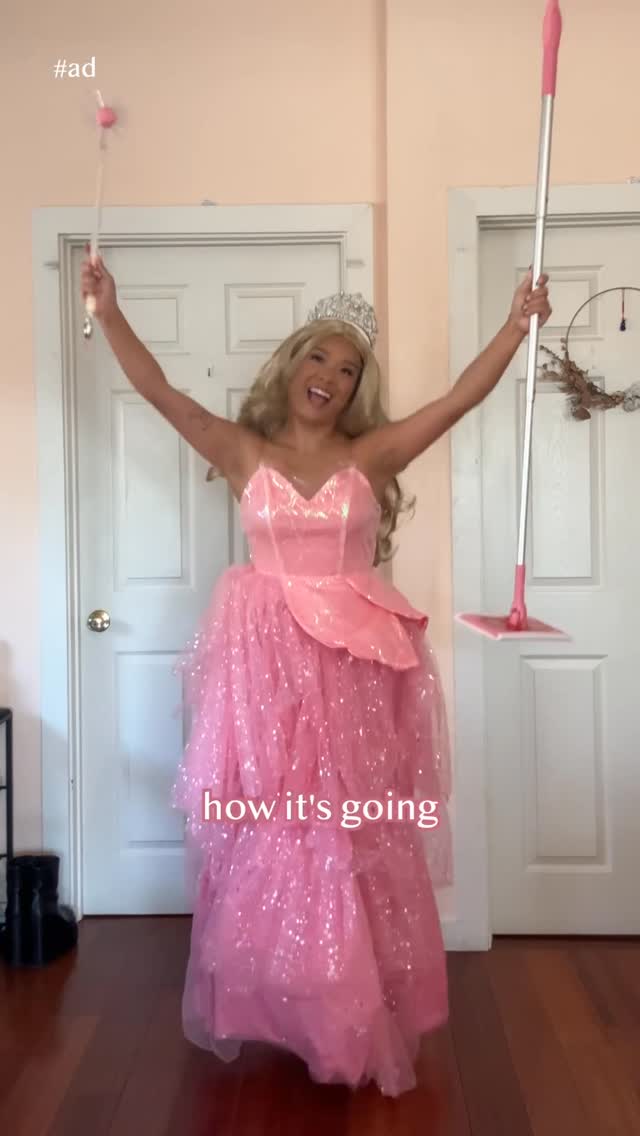 Instagram post by @cakedbybabyk for Swiffer. Caption reads: #SwifferPartner #AD | remember when i went viral....