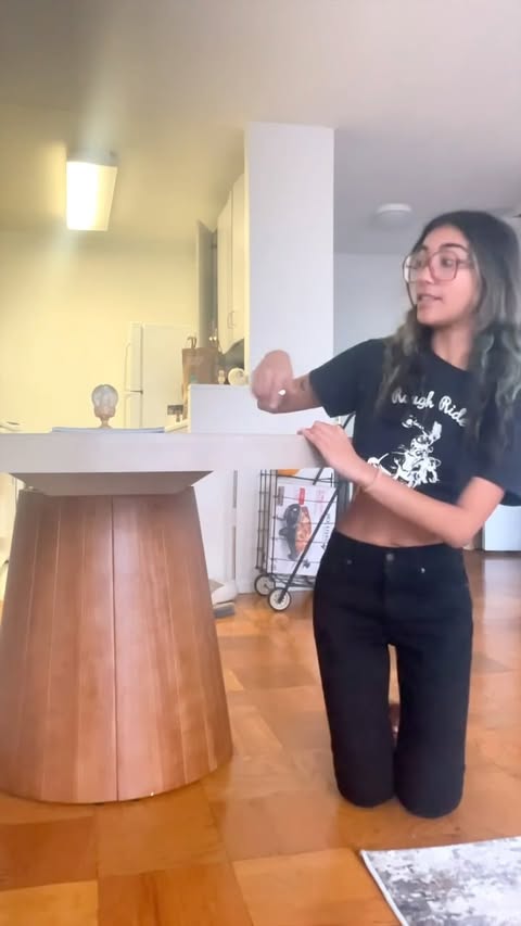 Instagram post by @lolabugxd for Homary. Caption reads: thank you @homarycom ! Get 14% off the WHOLE SITE....