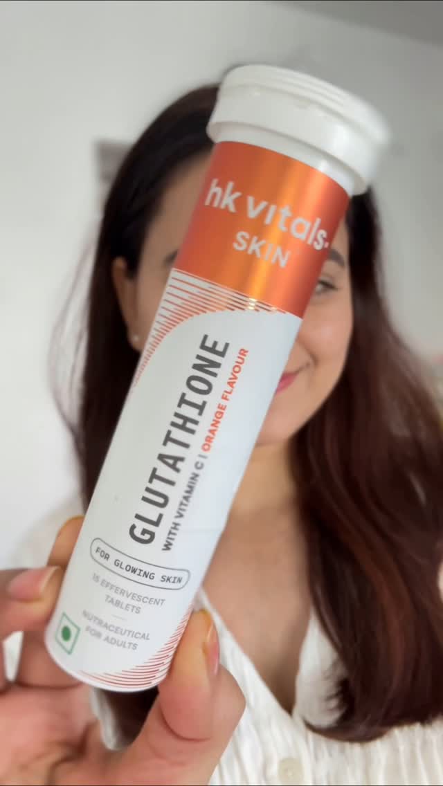Instagram post by @minimal_makeup_muse for HK Vitals. Caption reads: My daily dose for brighter, healthier skin because....