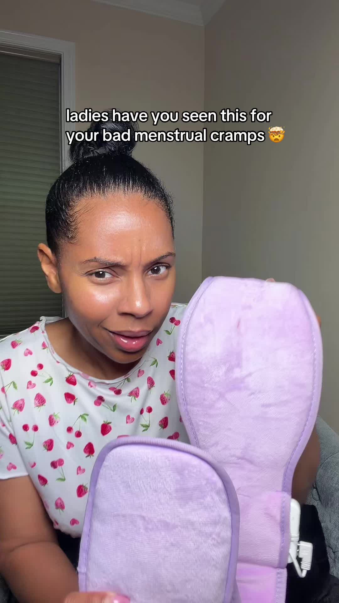 TikTok post by @1monicathomas for Comfytemp. Caption reads: [...] #freeshipping #endometriosis @Comfytemp.