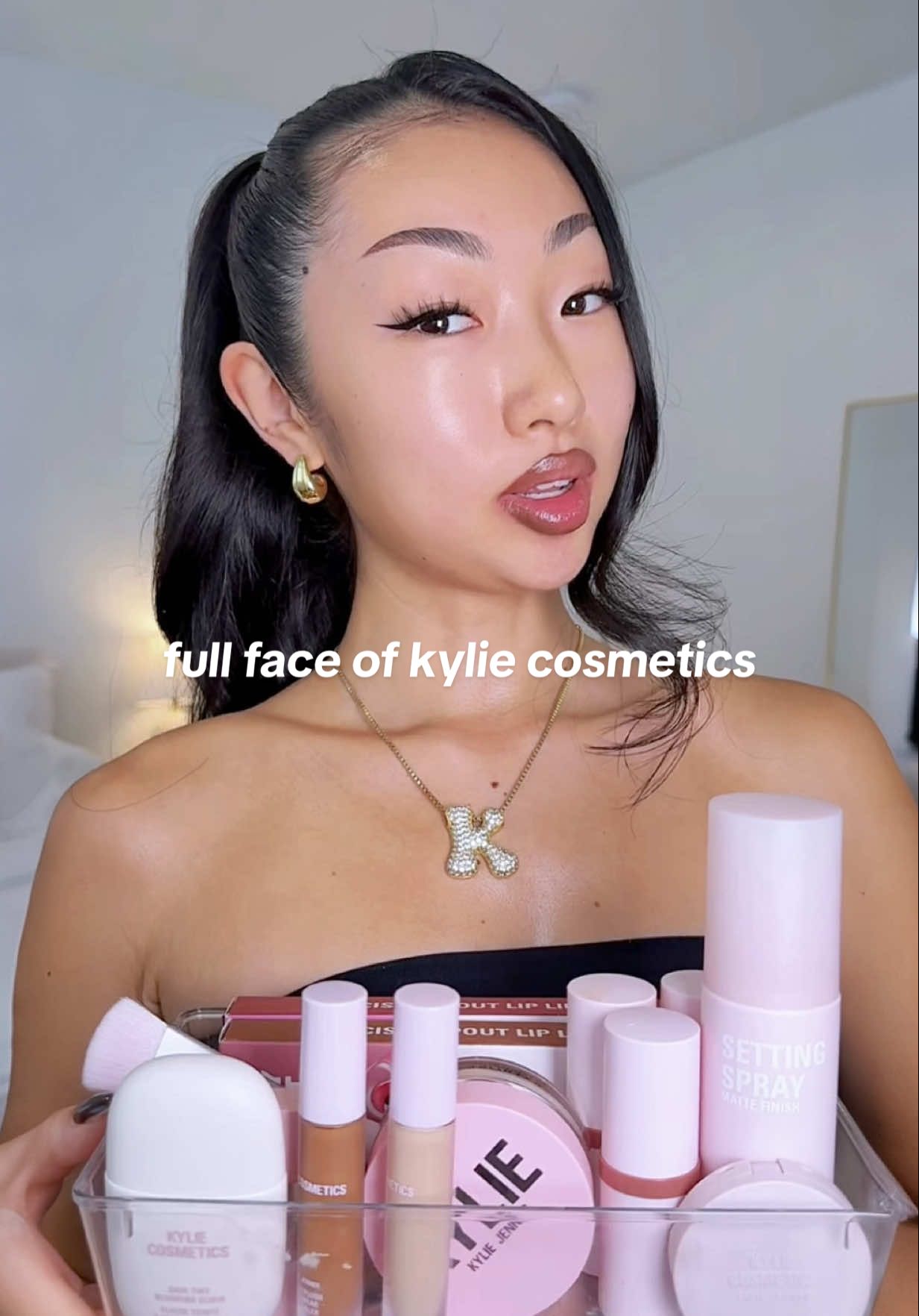 TikTok post by @itsbabykelz for Kylie Cosmetics. Caption reads: full face of @Kylie Cosmetics ✨ guys the new....