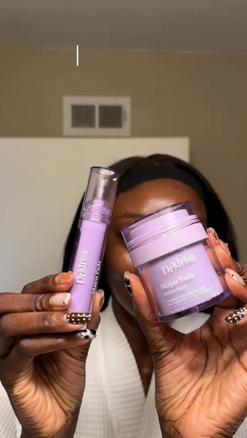 Instagram post by @drphia for Dr Idriss. Caption reads: [...] during their biggest sale of the year!....