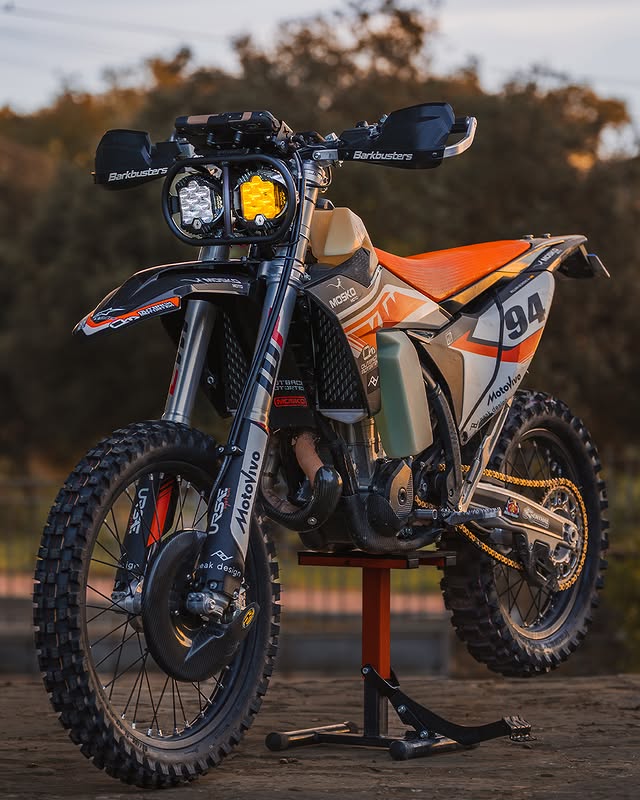 Instagram post by @killianmoreno for Mosko Moto. Caption reads: 🚀 New on the Mosko Moto Blog: @killianmoreno’s....