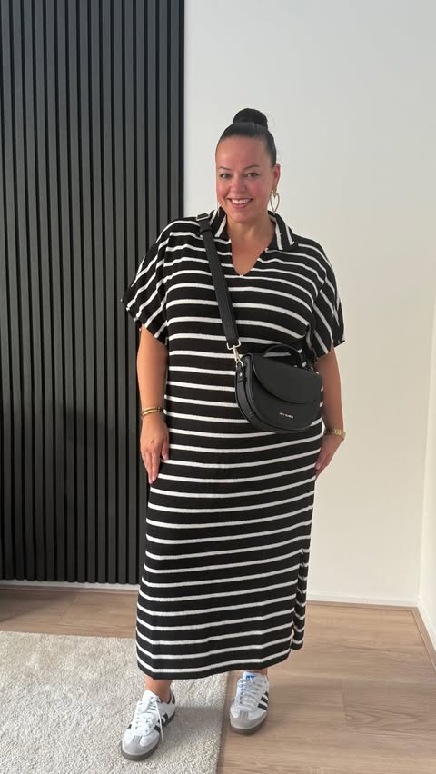 Instagram post by @gezienbijmarlon for Ulla Popken. Caption reads: [...] #Stretchdress #PlusSizeFashion #ad....