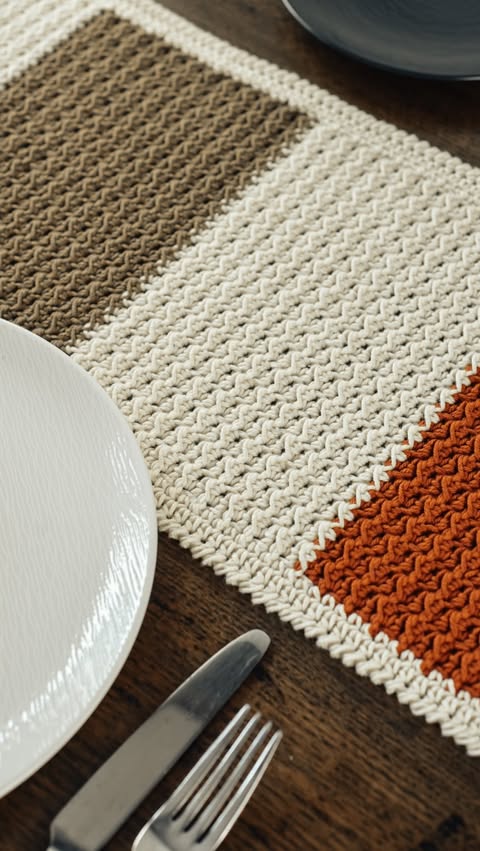 Instagram post by @theturtletrunk for Knit Picks. Caption reads: Happy Thanksgiving! 🍁🦃🍽 

Here’s a crochet....