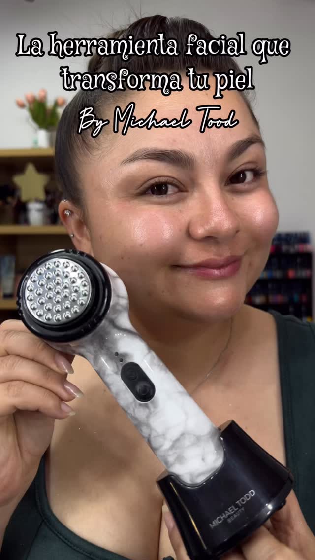Instagram post by @ljohana03 for Michael Todd Beauty. Caption reads: [...] ✨ Esta herramienta facial de....
