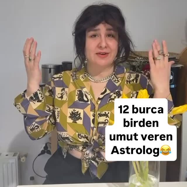 Instagram post by @yasemoz88 for Philips. Caption reads: Sizce bu burç hangisidir? 😂

.
.
.

Philips Lumea....