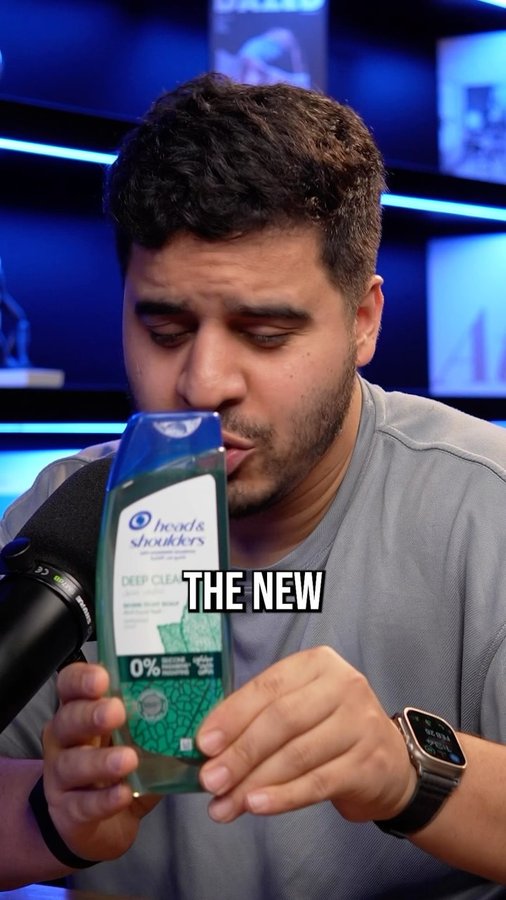 Instagram post by @fahaadk_ for Head & Shoulders Arabia. Caption reads: Now that the Head and Shoulders Deep Clean solved....