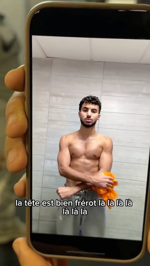 Instagram post by @ali.senseii for Prozis. Caption reads: Il a eu son premier moment de fierté devant le....