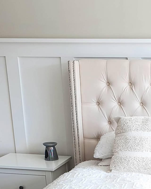Instagram post by @house_hughes_ for Arista Living. Caption reads: [...] 50% off 🖤 #bedroom #bedroomdecor....