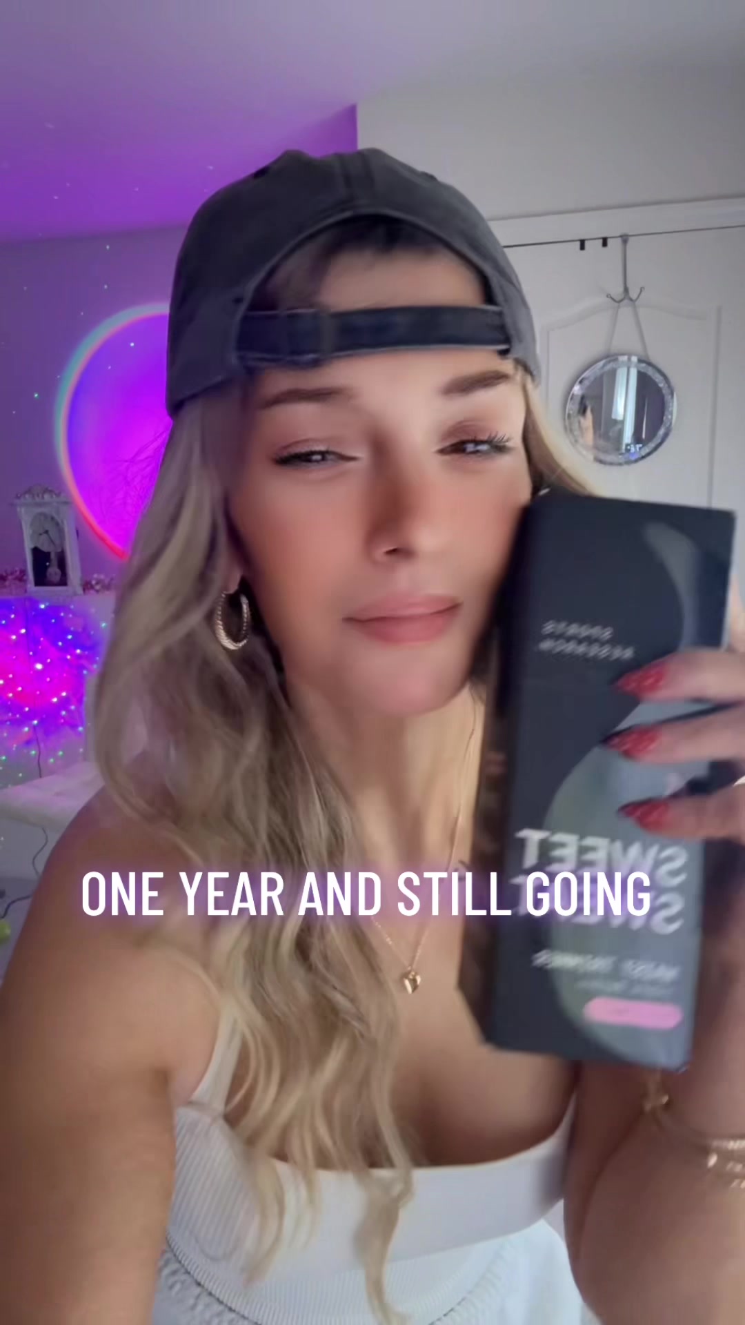 TikTok post by @veronica_plz for Sweet Sweat. Caption reads: This waist trainer is actually so cute and comfy....