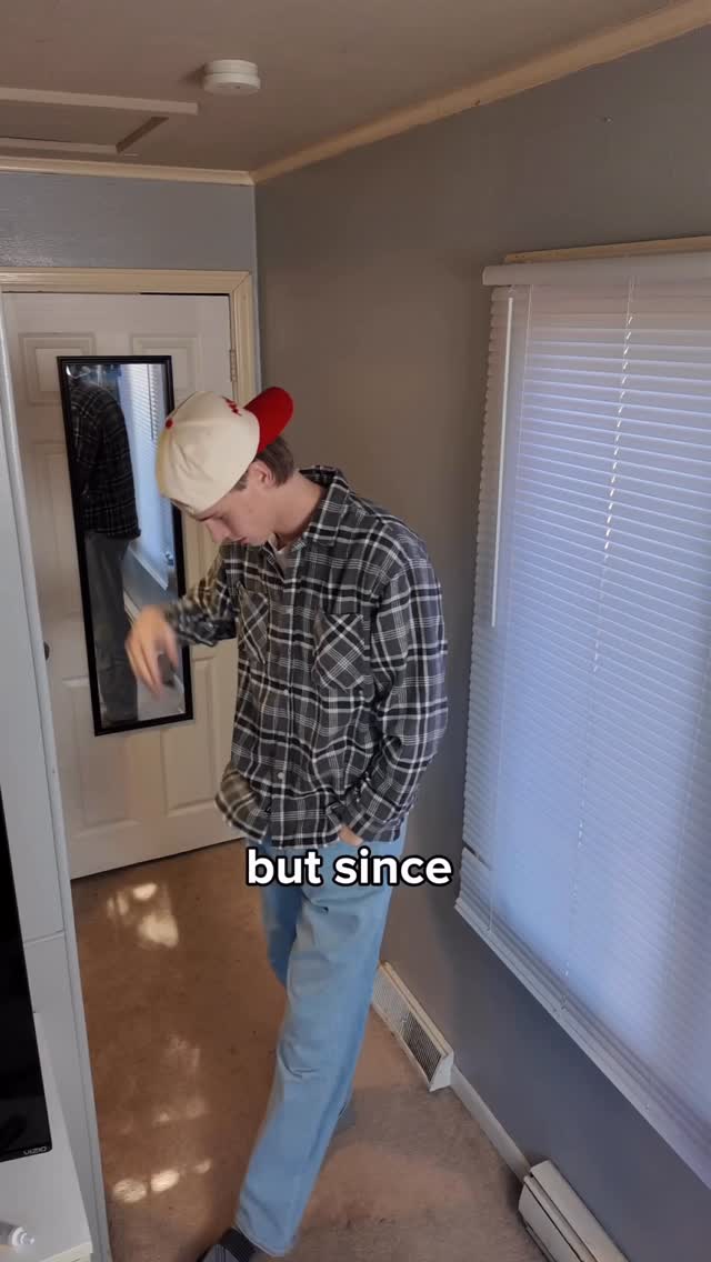 Instagram post by @rileyhmedia for ThreadBeast. Caption reads: [...] #dayinthelife #college 

Use my code for....