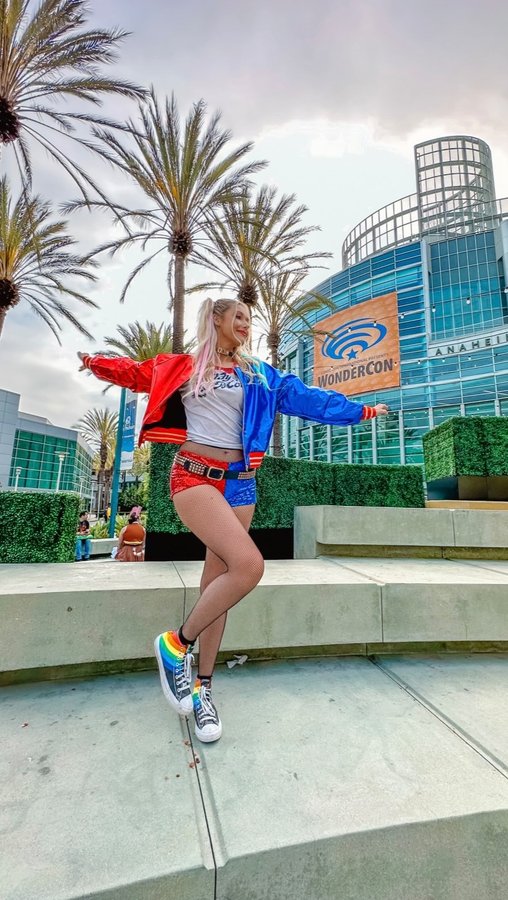 Instagram post by @noellefoley for Visit Anaheim. Caption reads: [...] sale (March 27-29)! See ya then!! 🤓....