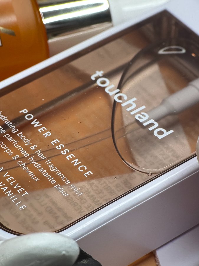 Instagram post by @amanda_roussin for PINCHme. Caption reads: @pinchme @rocskincare #PinchFluence #Gifted | I....