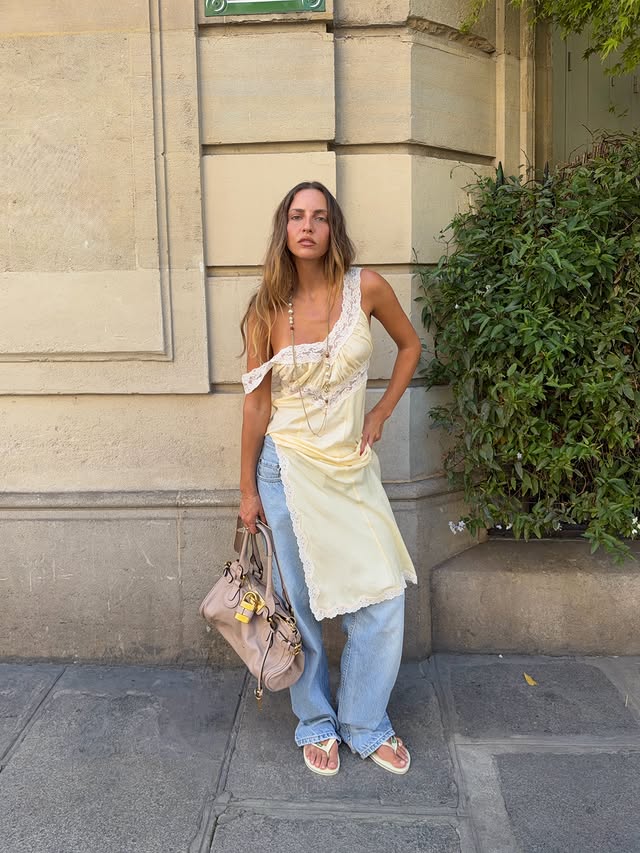 Instagram post by @carla_ginola for Havaianas. Caption reads: @havaianaseurope ⭐️🧚🏼 . collaboration [...].