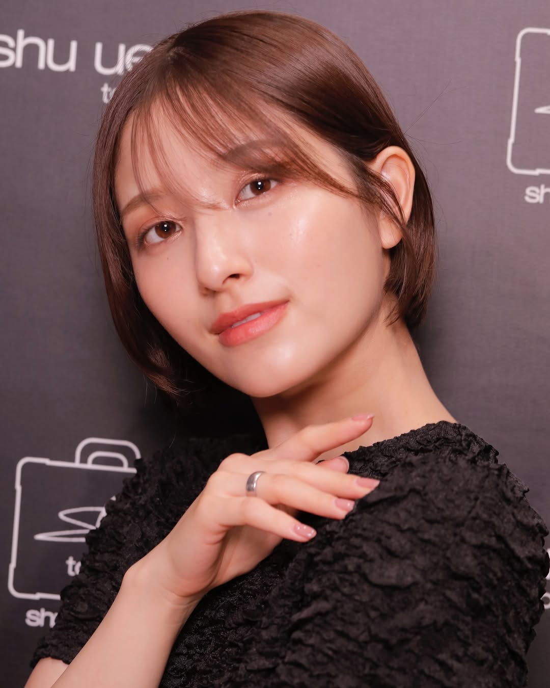 Instagram post by @nanaowada_official for shu uemura. Caption reads: @shuuemura....
