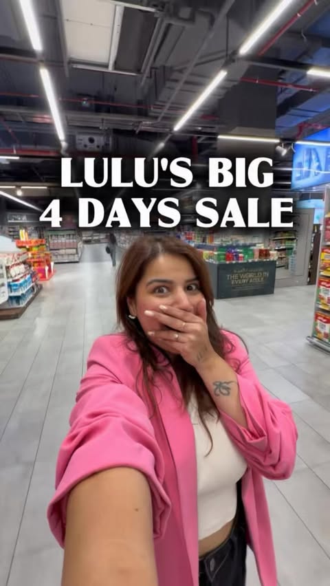 Instagram post by @thevegetariancouple for LuLu Hypermarket. Caption reads: Unbelievable 🛒💵🛍️ @luluhypermarkets .. LuLu Big....