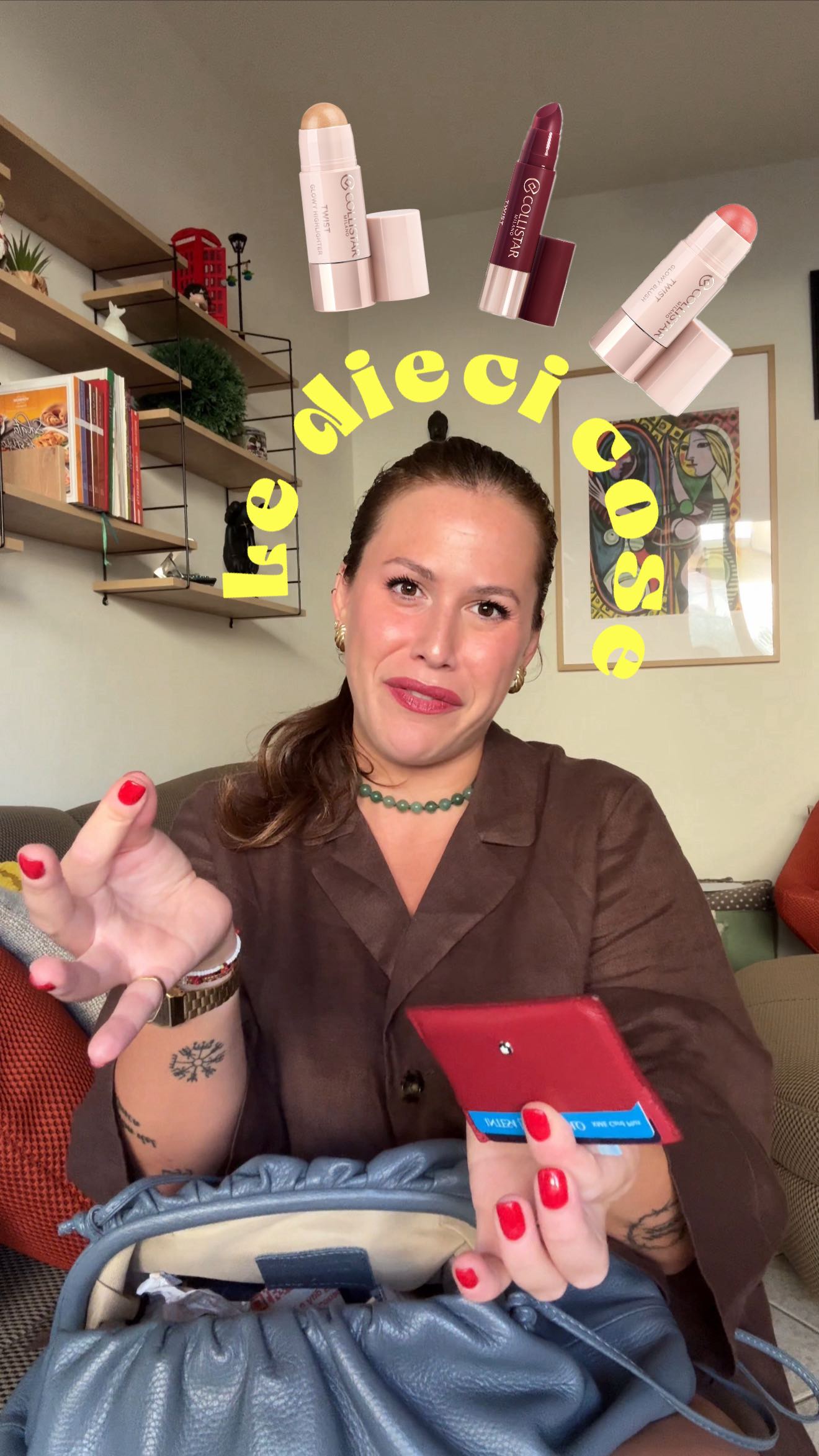 Instagram post by @ca___rla for Collistar Italia. Caption reads: 10 cose che non possono mai mancare nella borsa di....