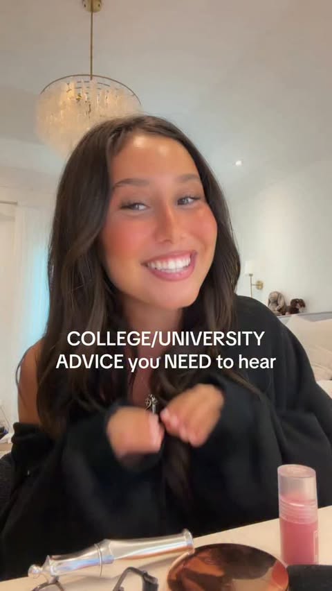 Instagram post by @emma__jordyn for Tinder. Caption reads: [...] advice COLLEGE/UNIVERSITY edition! 📓🩷....