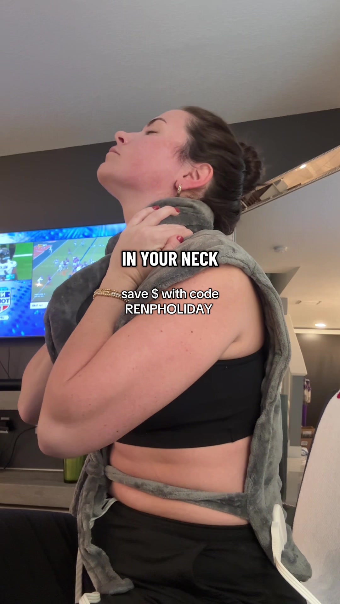 TikTok post by @samn8r for RENPHO. Caption reads: [...] stress reliever for me these days 😌 @RENPHO....