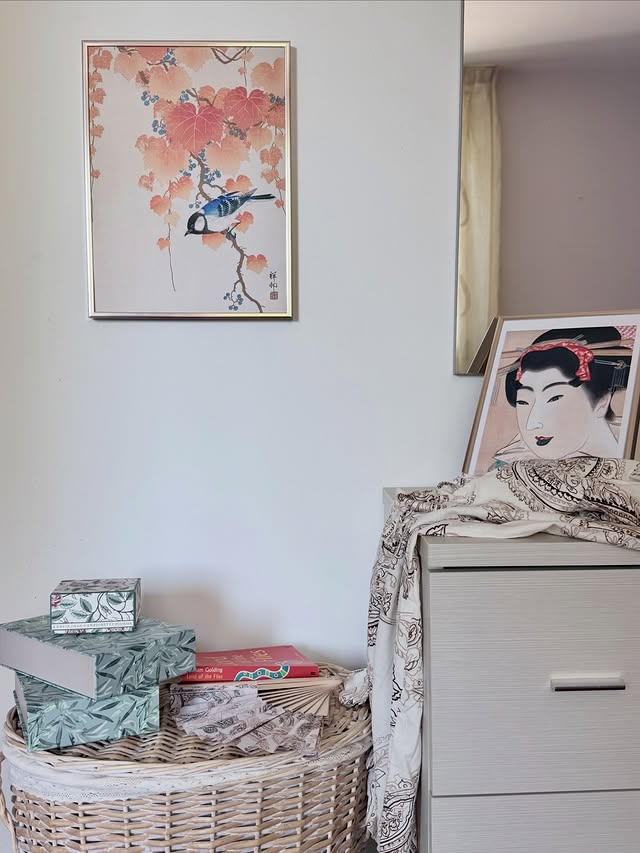 Instagram post by @ladyessegici for Poster Store. Caption reads: [...] Great Tit on Paulownia Branch Poster....