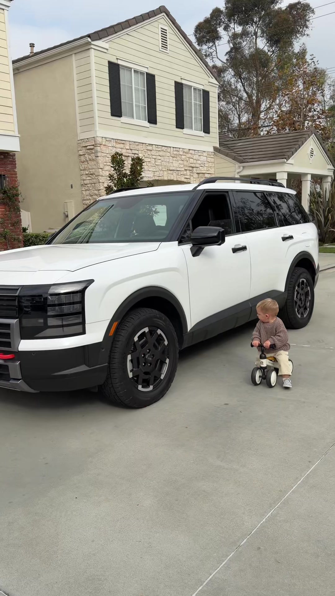 TikTok post by @obrienbois for Hyundai USA. Caption reads: [...] all the space we could need! We’ll be here....