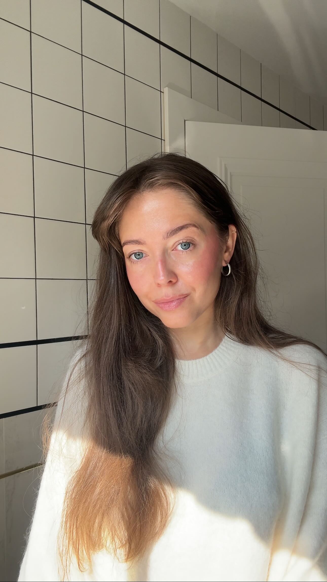 Instagram post by @jestem_kasia for Your KAYA. Caption reads: Your Kaya Summer Full Face Make-up, czyli....