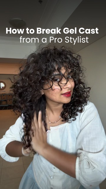 Instagram post by @honestlizhere for BounceCurl. Caption reads: Hair oil 
Use code: HONESTLIZ10 🎁 $5 OFF any....