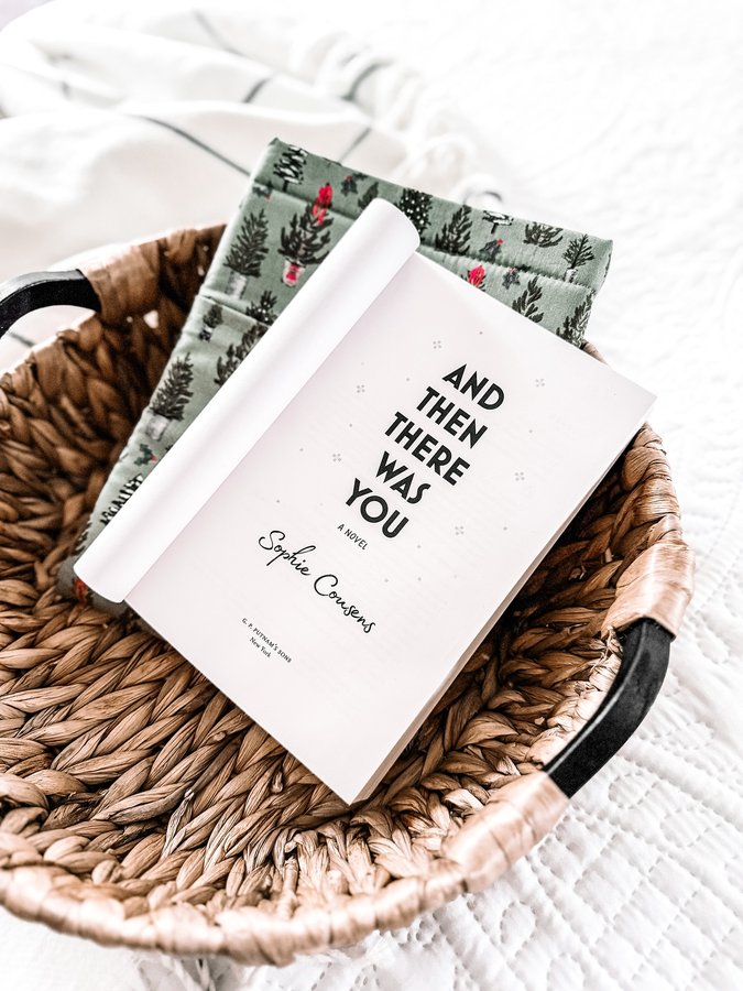 Instagram post by @marensreads for Putnam Books. Caption reads: 𝗕𝗢𝗢𝗞 𝗥𝗘𝗩𝗜𝗘𝗪 ✨

| #gifted @putnambooks....