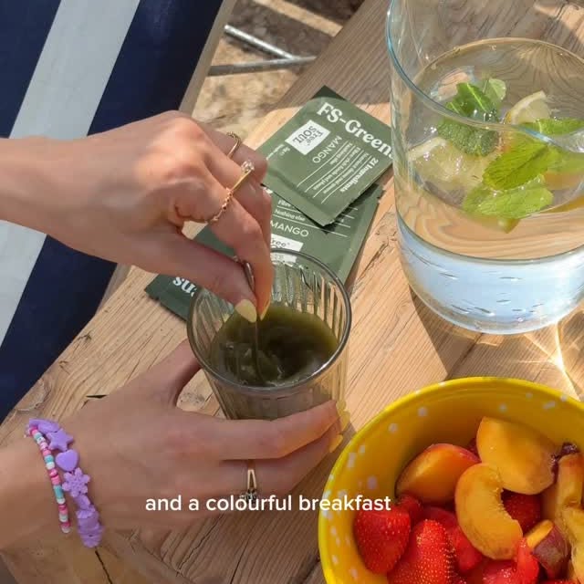 Instagram post by @sara_healthful for Free Soul. Caption reads: SARAHEALTHFUL for ££ off your morning routine....
