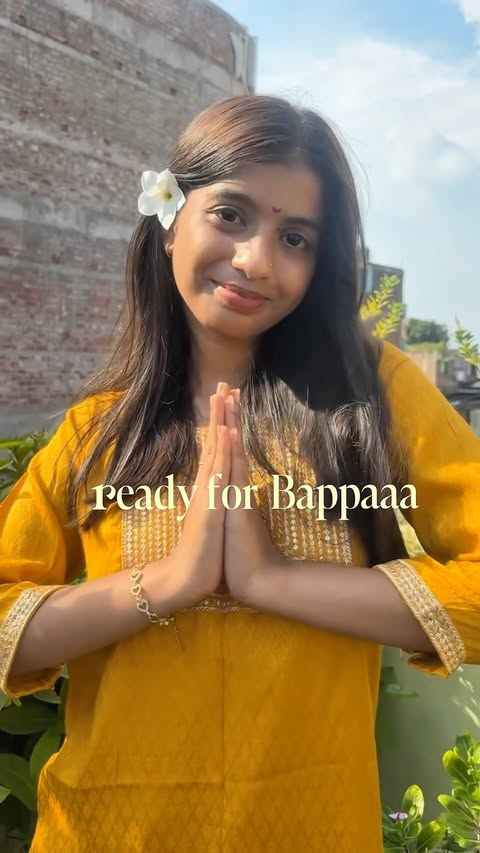 Instagram post by @glowwithsakshi._ for Pilgrim. Caption reads: [...] glow✨🌸 getting ready for Bappa with my....